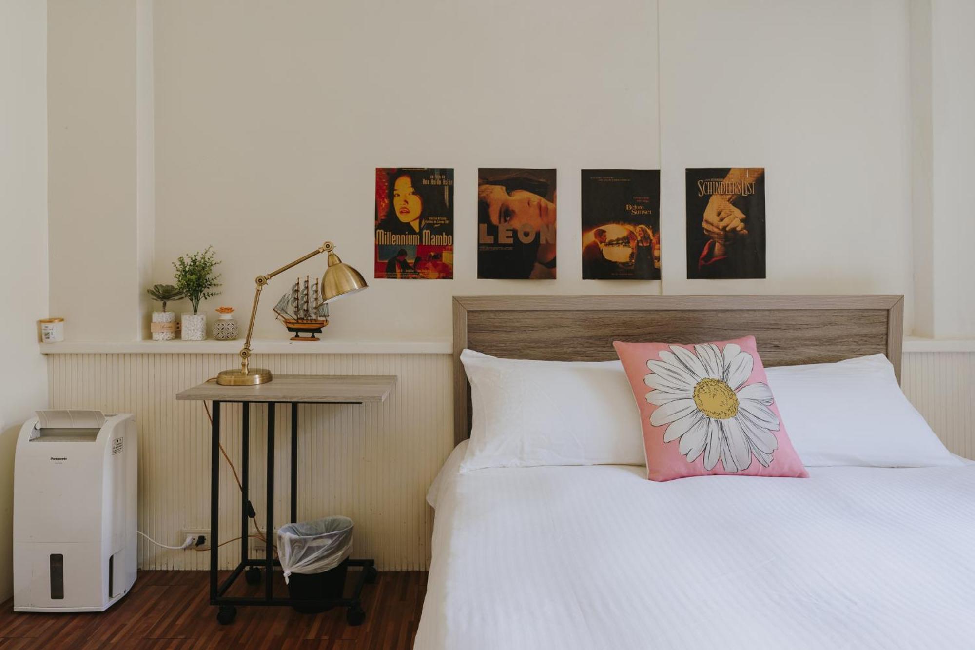 Mountain Traveler Inn Цзюфень Екстер'єр фото